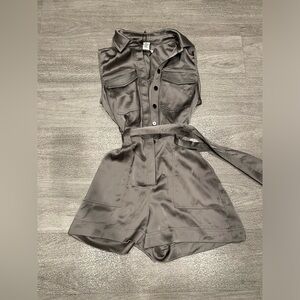 NWT RACHEL ZOE Womens Grey Silver Metallic Satin Sleeveless Tie Wrap Romper sz 2